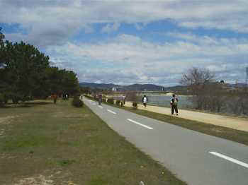 990411_08_koubu_2.jpg (7865 バイト)