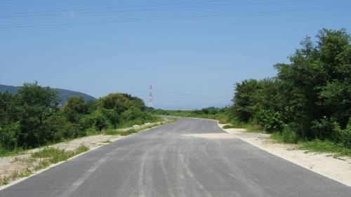 河川敷内の新しい道路